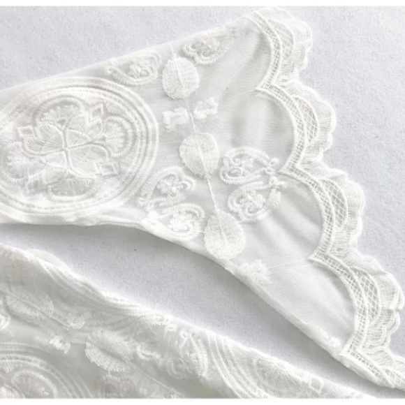 SOLD OUT White Romantic Scalloped Lace Embroidered Cover Up - Picture 7 of 7